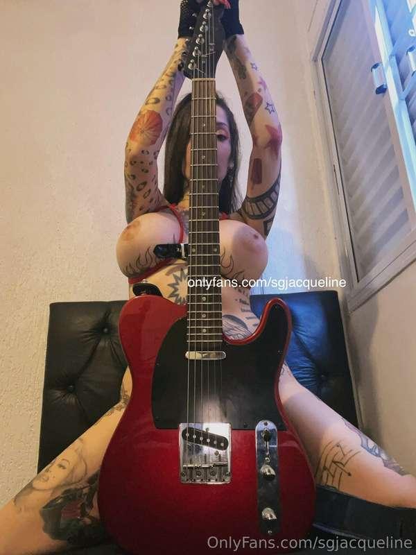 Hi babes! like the posts if you like the photos & videos! th..