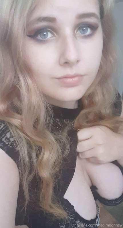 Black is my favorite color 😊🖤
