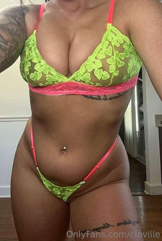 Neon vibes 😜