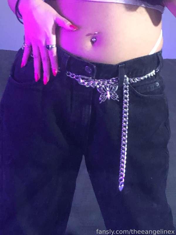 theeangelinex image #4