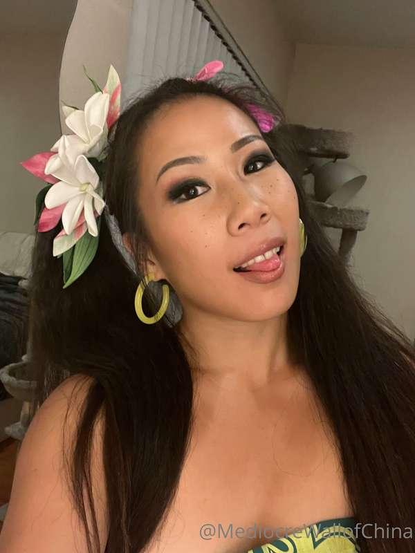 We should chat more 😱 Working on an OF schedule so you can s..