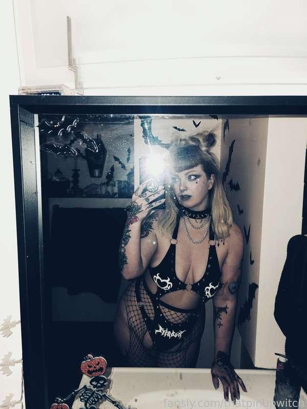 thatpinupwitch image #3