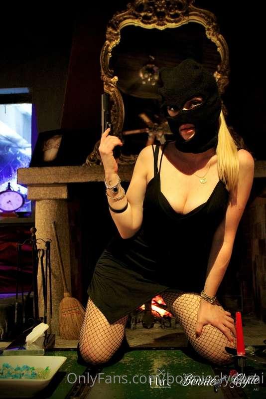 🔪 Sbagli con me è come in Colombia 
se sbagli taxi 💋