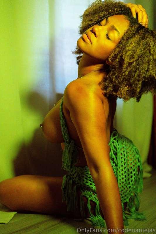 I'm your favorite right?