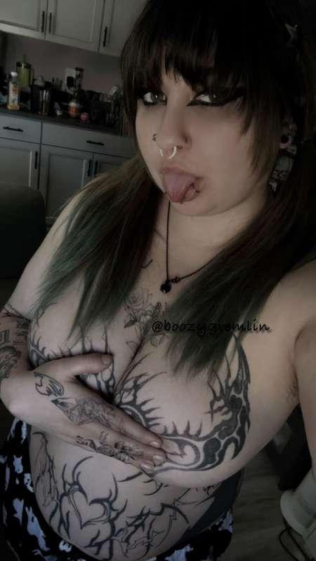 boozygremlinx image #3