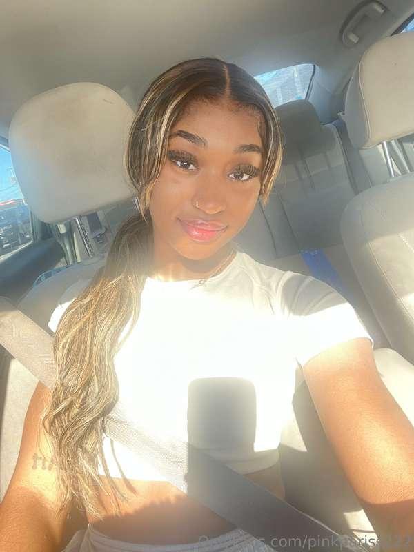 Sun-kissed 👄