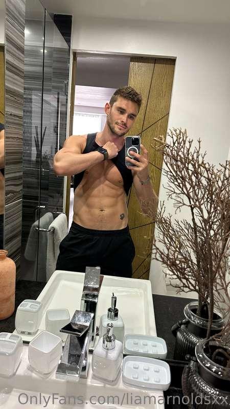 Still got them! 😈 … and I know you wanna lick them! 👅