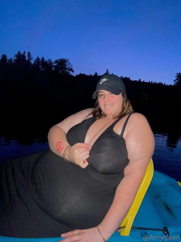 I’ll be your paddle boat partner 😘