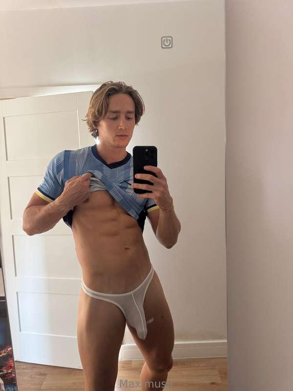 If Tottenham win I’ll make a celebration video 😈 if we lose,..