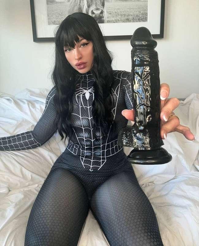FIRST PERSON TO TIP $15 WILL GET A SLUTTY VIDEO WITH MY BBC ..