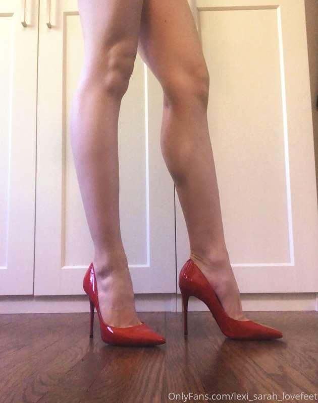 Only thing left to take off….👠🥰😏