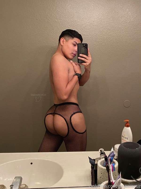 All that's missing is you 😈🍑