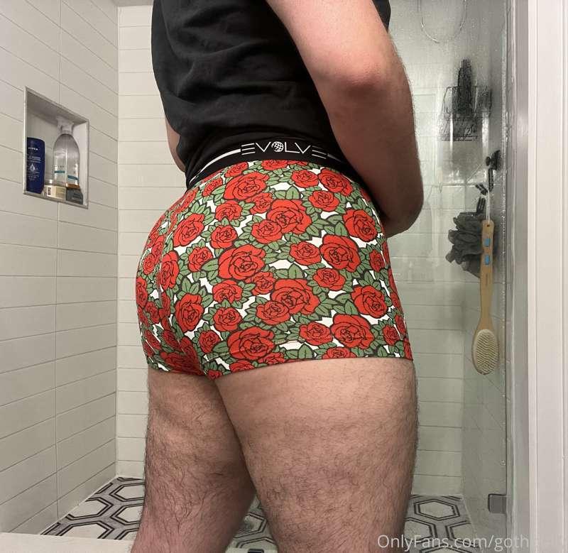 New undies and selfies 🤙🏻