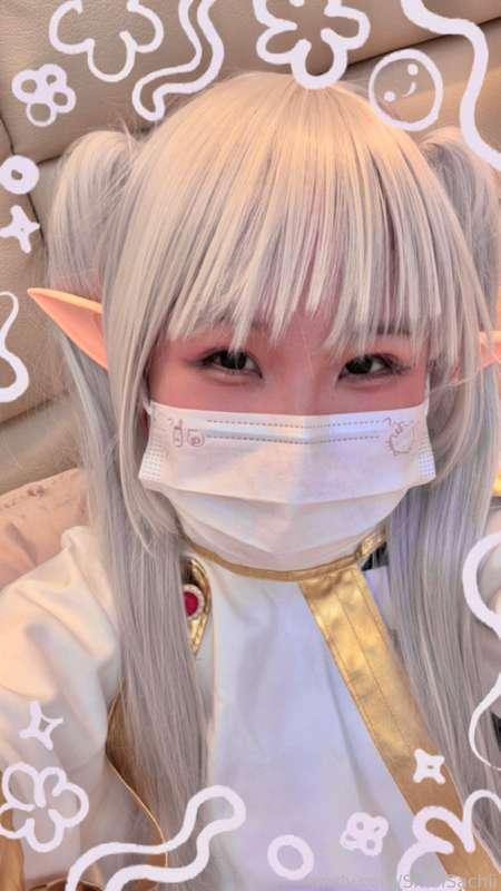 ✨frieren-sachi casts a spell on you ✨

no wonder you’re looking at me like that for hours ՞ ⸝⸝&gt;  ̫ &lt;⸝⸝ ՞⸜ ♡ ⸝

#fyp #asian #japanese #petite #19 #egirl #cosplay #frieren #cute #small