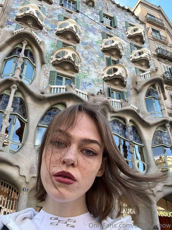 The beauty of this city has me under its spell😍 I want to sh..