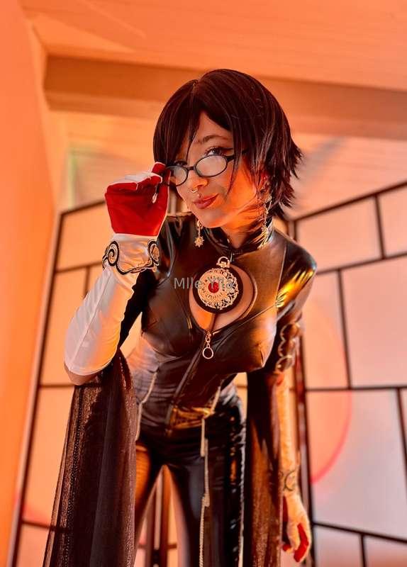 Vous l'attendez, je poste enfin ma vidéo avec Bayonetta ce s..