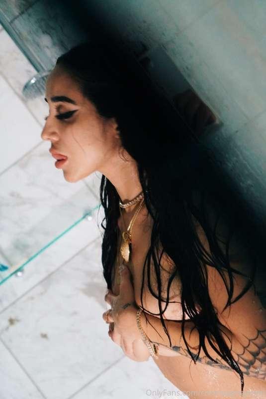 Lets save water and shower together 🤗