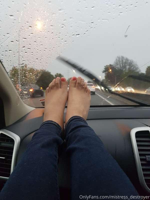 It may be raining but thats just going to make the hot miner..
