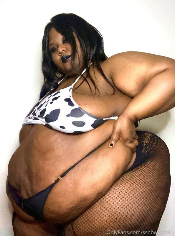 Feeling like a big sexy cow today 🐮