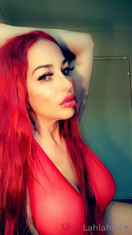 Never really been a fan of red for some unknown reason.....b..