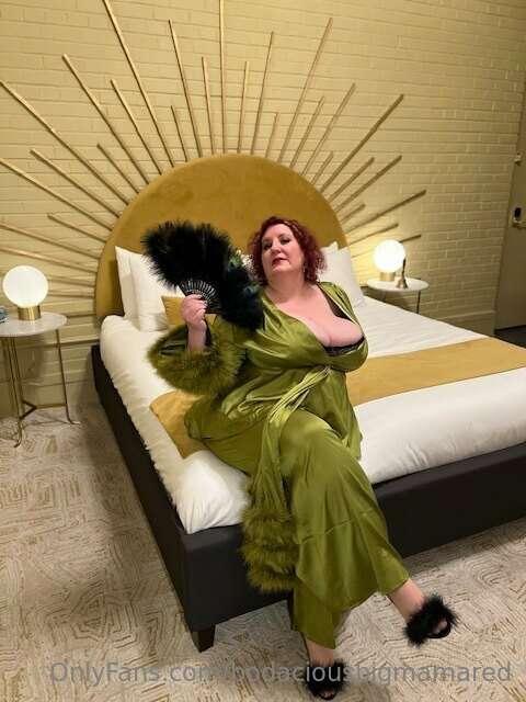 Catherine D Lish lounge set went perfectly in the Golden Hou..