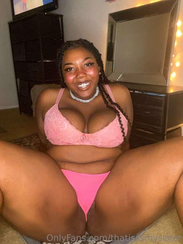 Are you still coming over I’m getting ready for you? 🌸