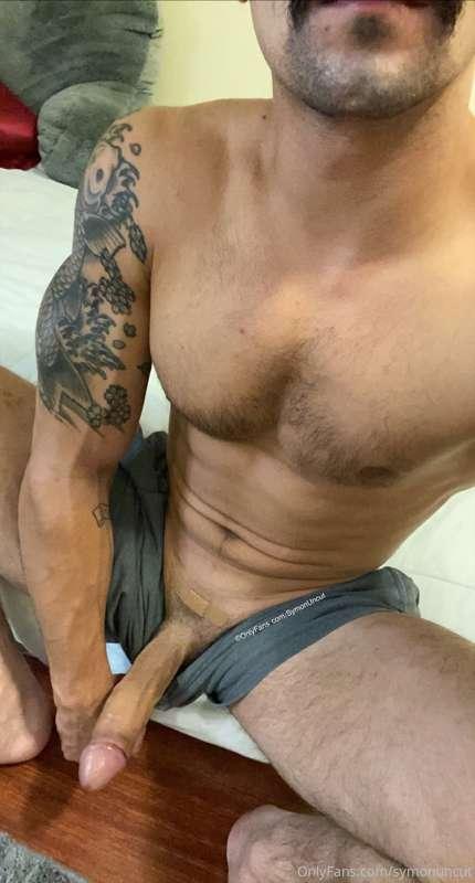 I’m still so hard even after I came this morning. Who wants ..
