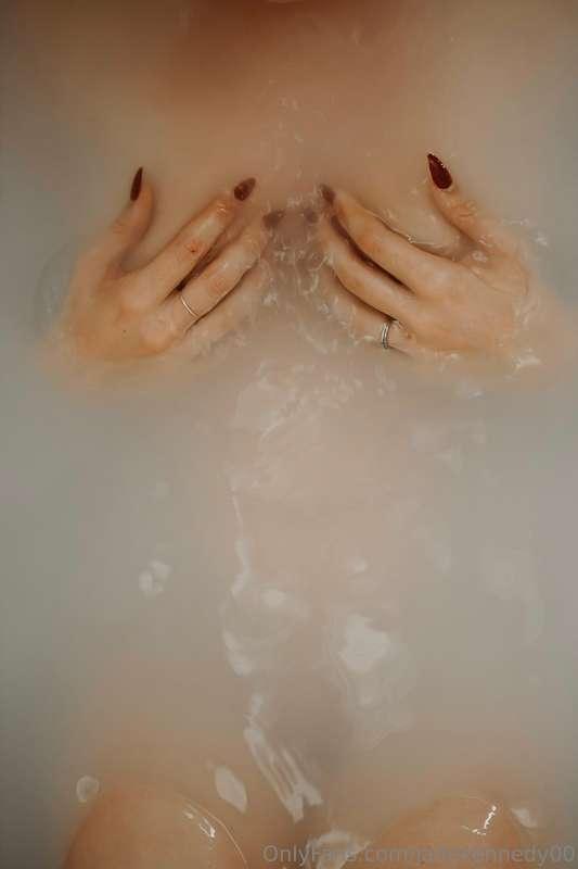 🫧 Splash splash, I was takin’ a bath. 🫧