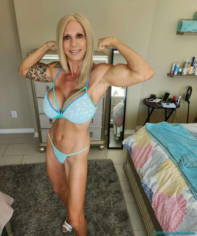 The old arms are getting bigger. Better watch out, guys...I'..