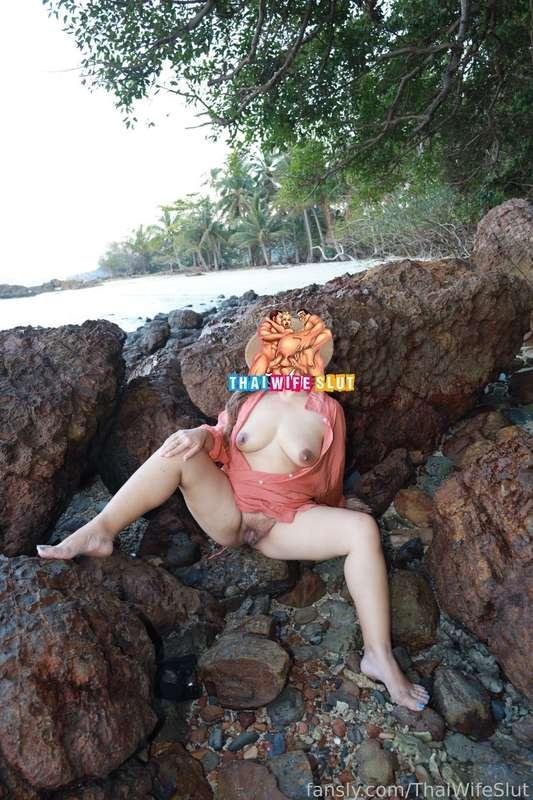 thaiwifeslut image #0