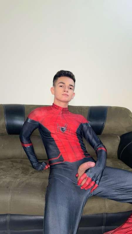 dannysanders image #1