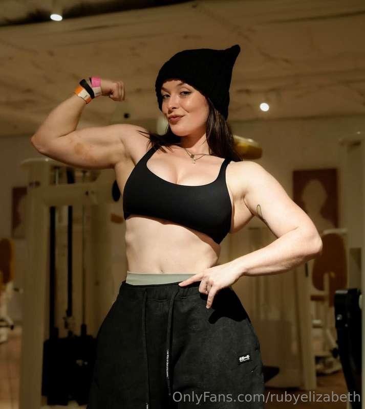 Flexing my best asset or do you see something better? 😈