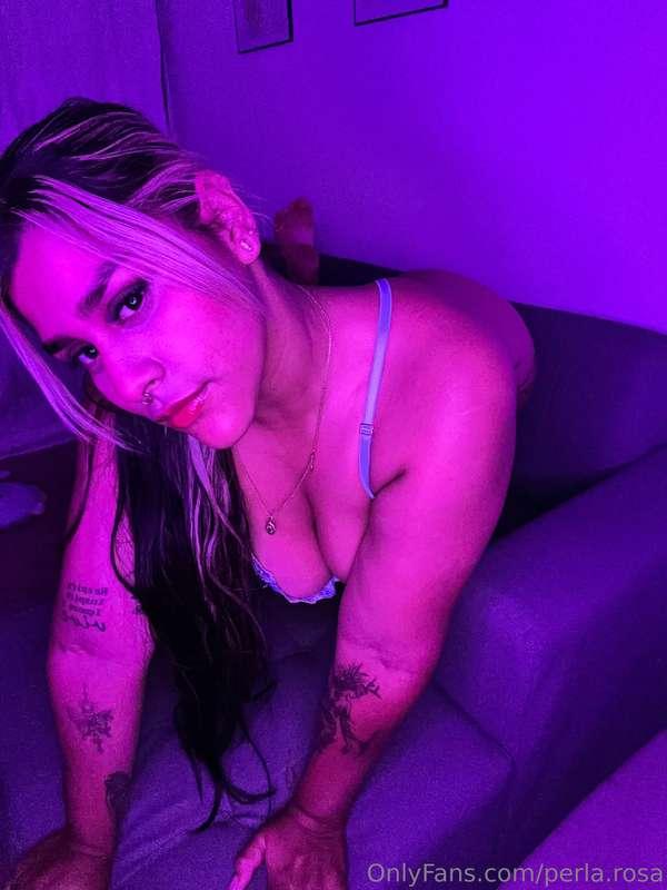 hii! message me now so we can chat or do something else ;) x..