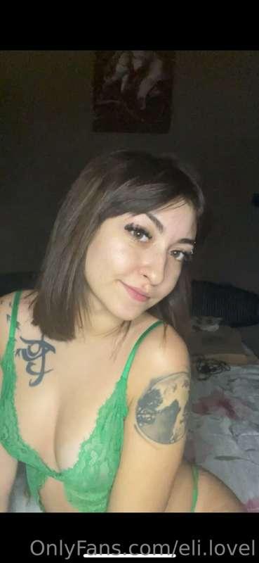 for green lovers, last night I took this set and it's mouth-..