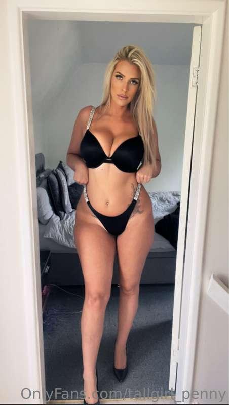 Would you date a woman as tall as me?
