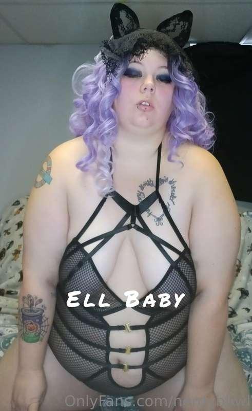 VIP page includes nudes and videos 💦 $4 sale!
@ellbabyvip