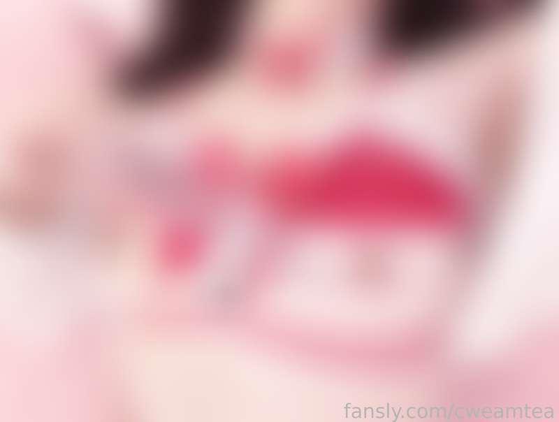 ✨🎄 kitten’s merry little secret - 05 🎄✨

merry christmas~! this is my fifth gift to you senpai 💕 i like rubbing this clear dildo all over my body while senpai watches &gt;///&lt; please keep watching me senpai~ ✨🎄🎁💕

✨🎄 this christmas secret will only be available for a limited time 🎄✨
#asian #japanese #chinese #korean #christmas #petite #schoolgirl #tiny #tight #young #teen #pussy #masturbation #smalltits #nsfw #fyp