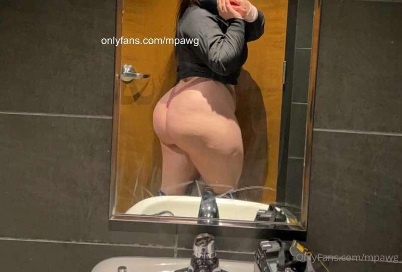 Put your face in it 👅