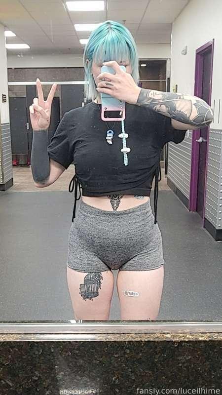 What's for dinner ? I'm so hungry 

#fyp #alt #curvygirl #tattoos #gym #nipples #dommy #cute #thighs 