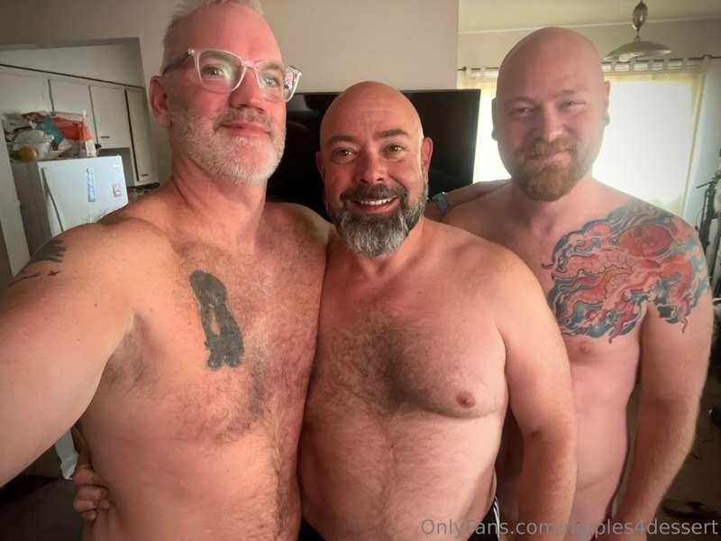 I met up with two of the hottest bearded men; @m1dwestbear a..