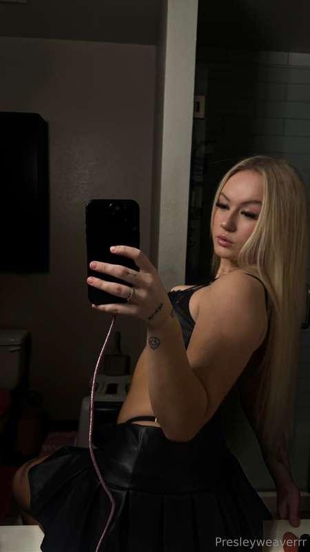 Care to see what’s next? DMs are open 😉💋