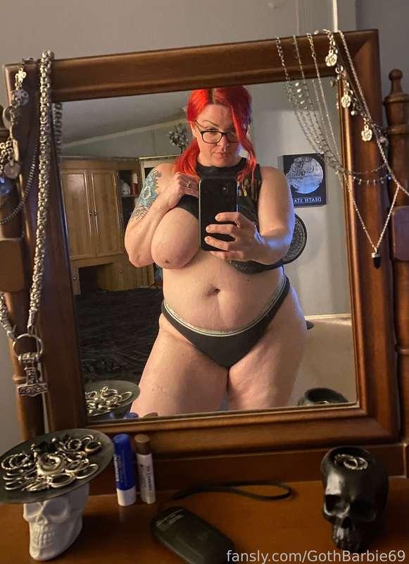 Goodnight…Had a very busy weekend and I’m so ready for bed…same body, different mirror 🥰 #milf #mommy #mature #amateur #gothgirl #goth #altgirl #alt #thick #chubby #curvy #curves #thighs #belly #tummy #panties #bigtits #bigboobs #tits #boobs #natural #redhair #redhead #mirror #horny #sexy #tease 