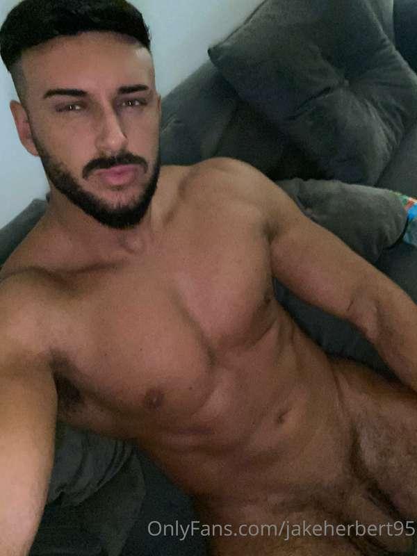 I’m in the mood to be little spoon  🫂