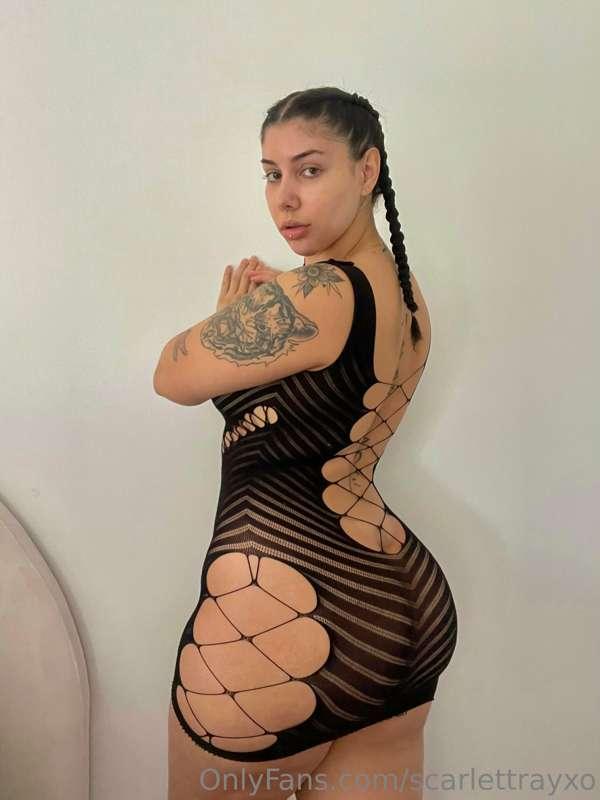 I love this outfit, easy to rip 😜
