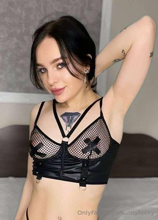 Take your clothes off and join for free my bestie @1_dark_an..