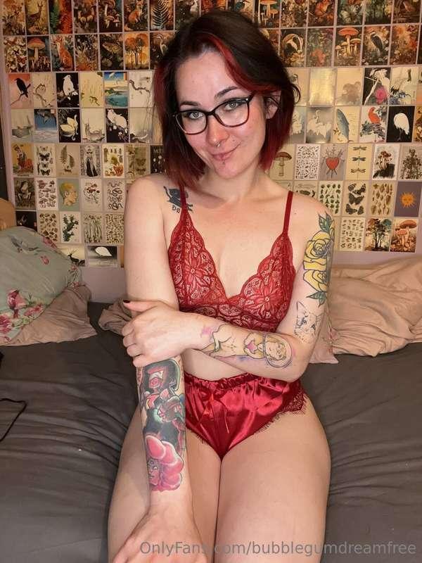 Ready to cum to my uncensored content? I'm waiting for you o..
