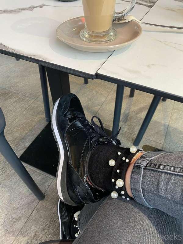Sweaty socks in coffe shop and I don’t give a f*ck !