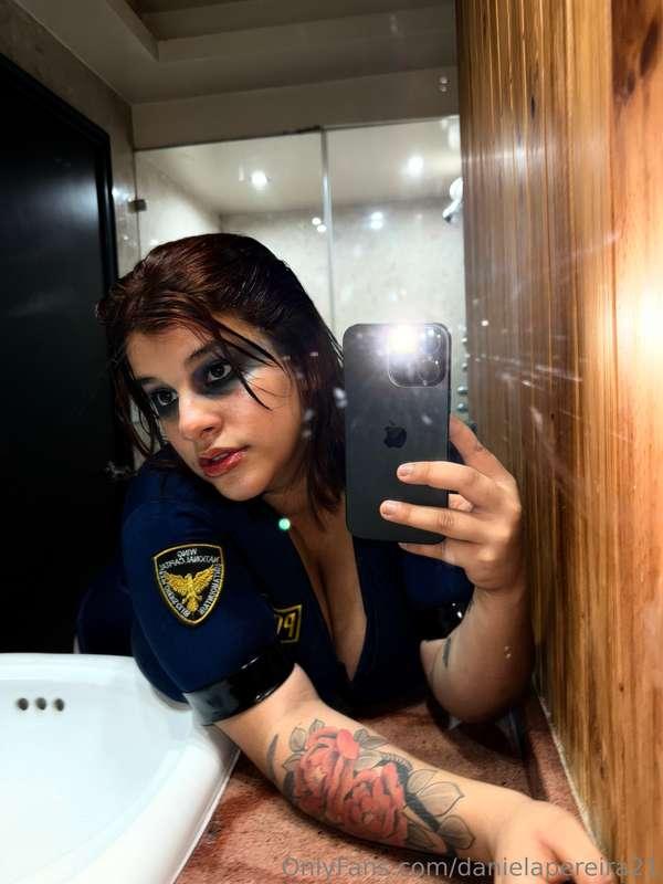 Daniela pereira salió del chat :