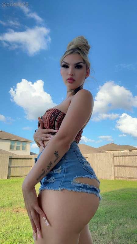 sexybriellah image #2