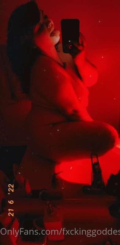 🔪I see red🔪

Hmu for custom content